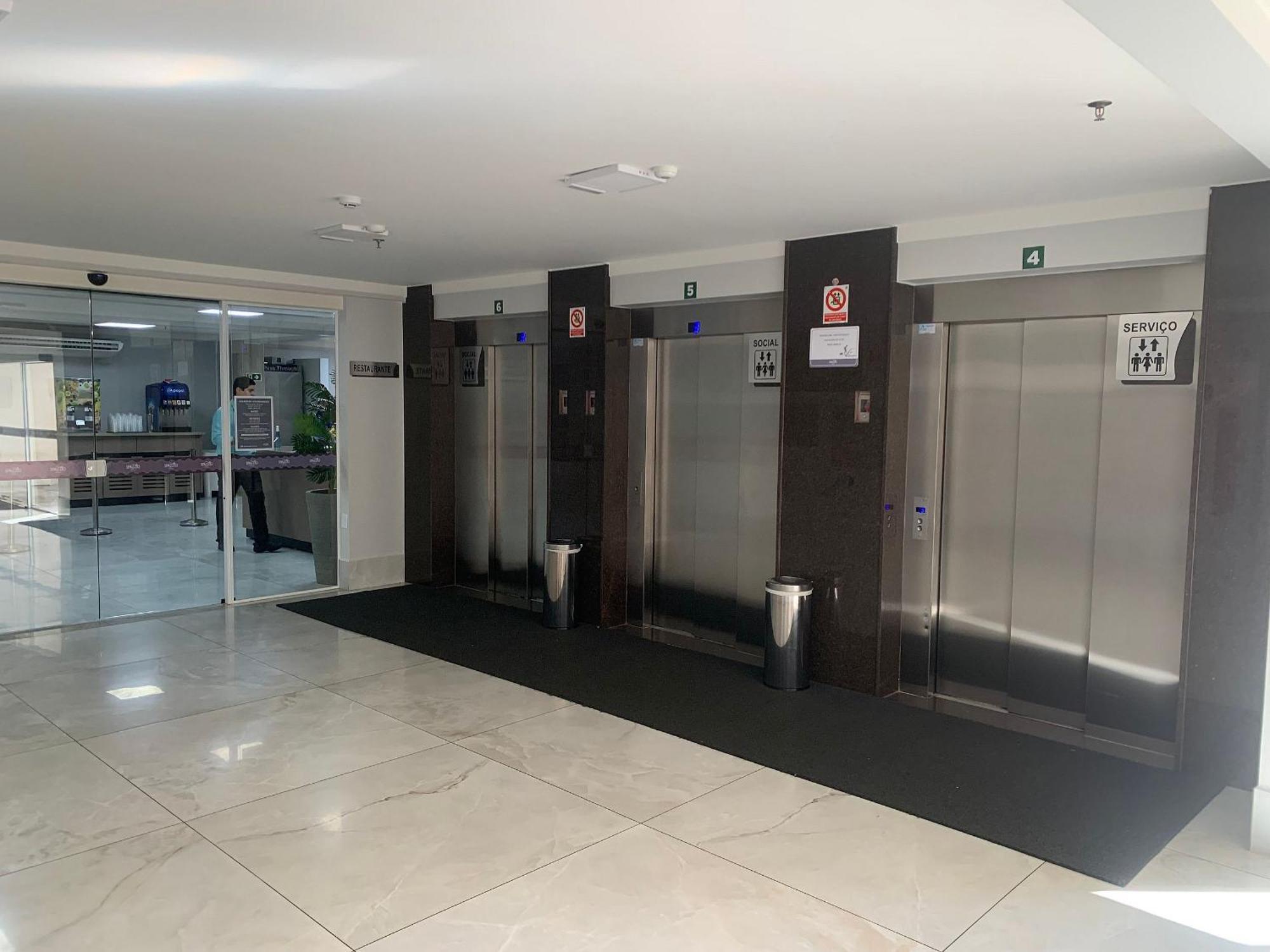 Hotel Spazzio Diroma Cafe Da Manha E Acesso Ao Acqua Park