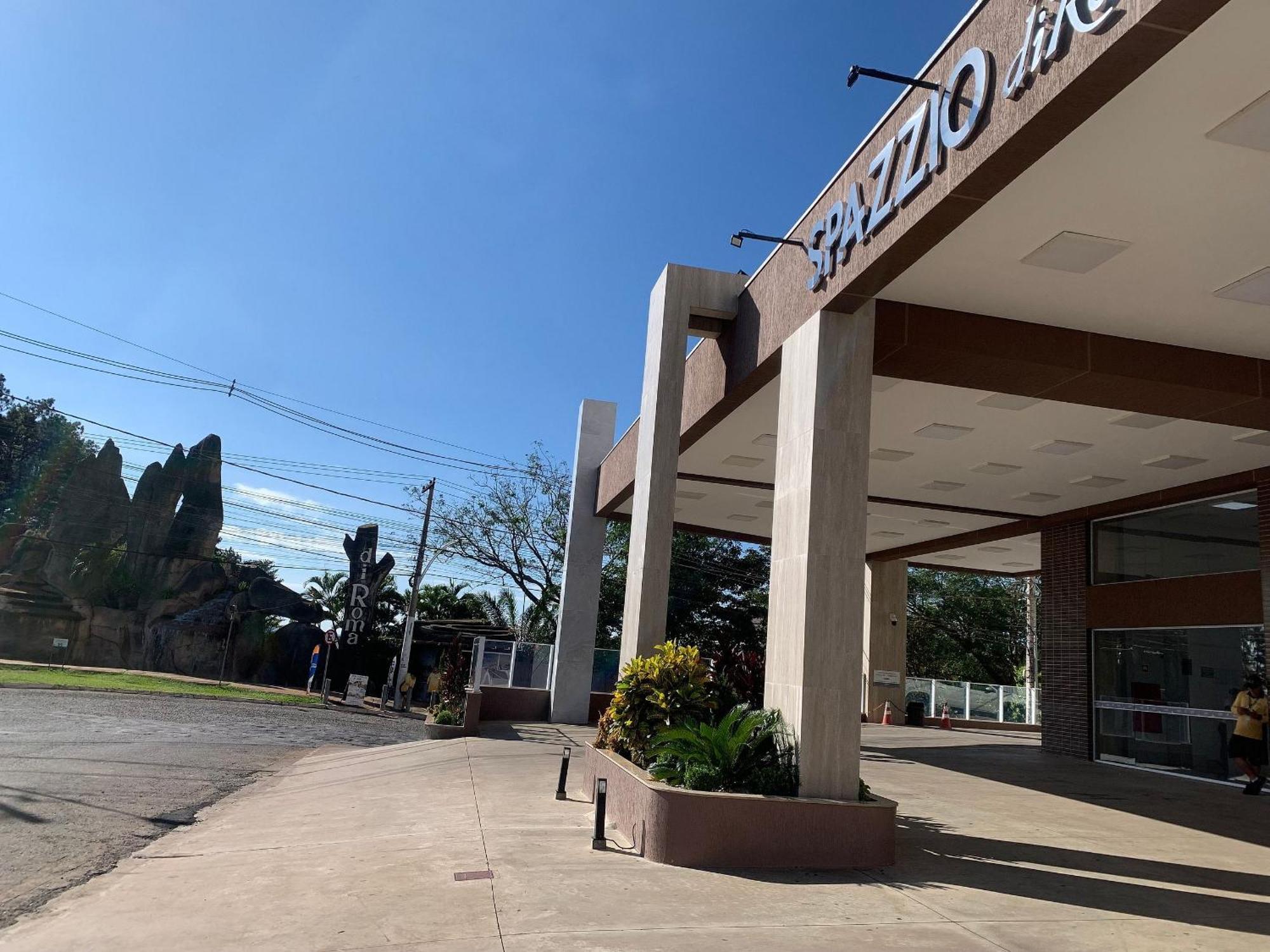 Spazzio Diroma Cafe Da Manha E Acesso Ao Acqua Park Hotel *